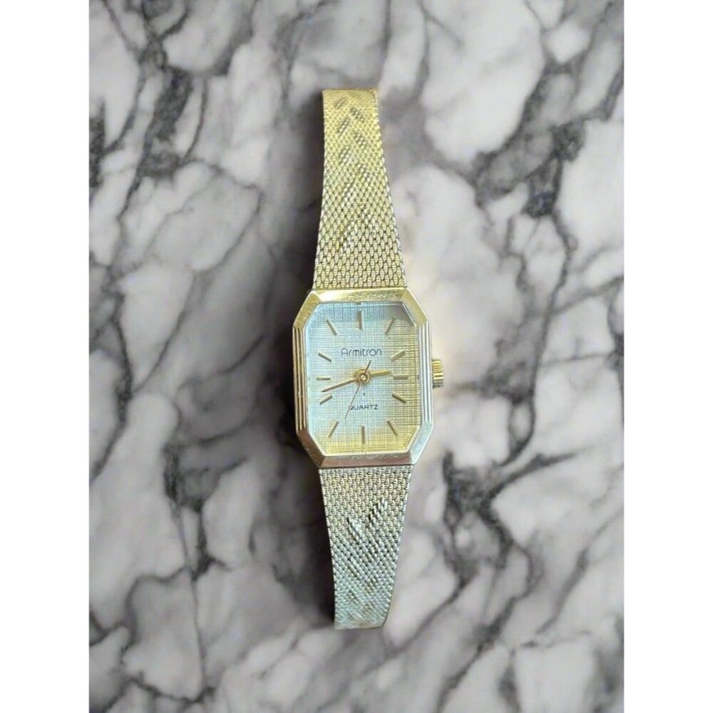 Armitron E. Gluck Corp 25/4136 Gold Tone Quartz Movement Ladies Mesh Band Wrist